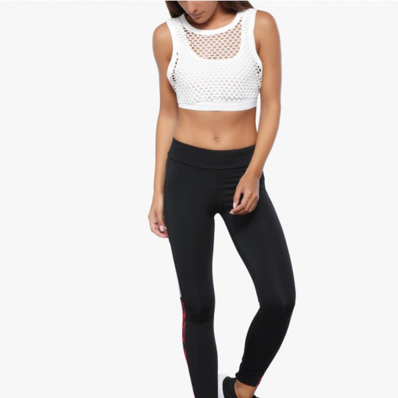 🆕️  Active Mesh Crop Top - Picture 3 of 3
